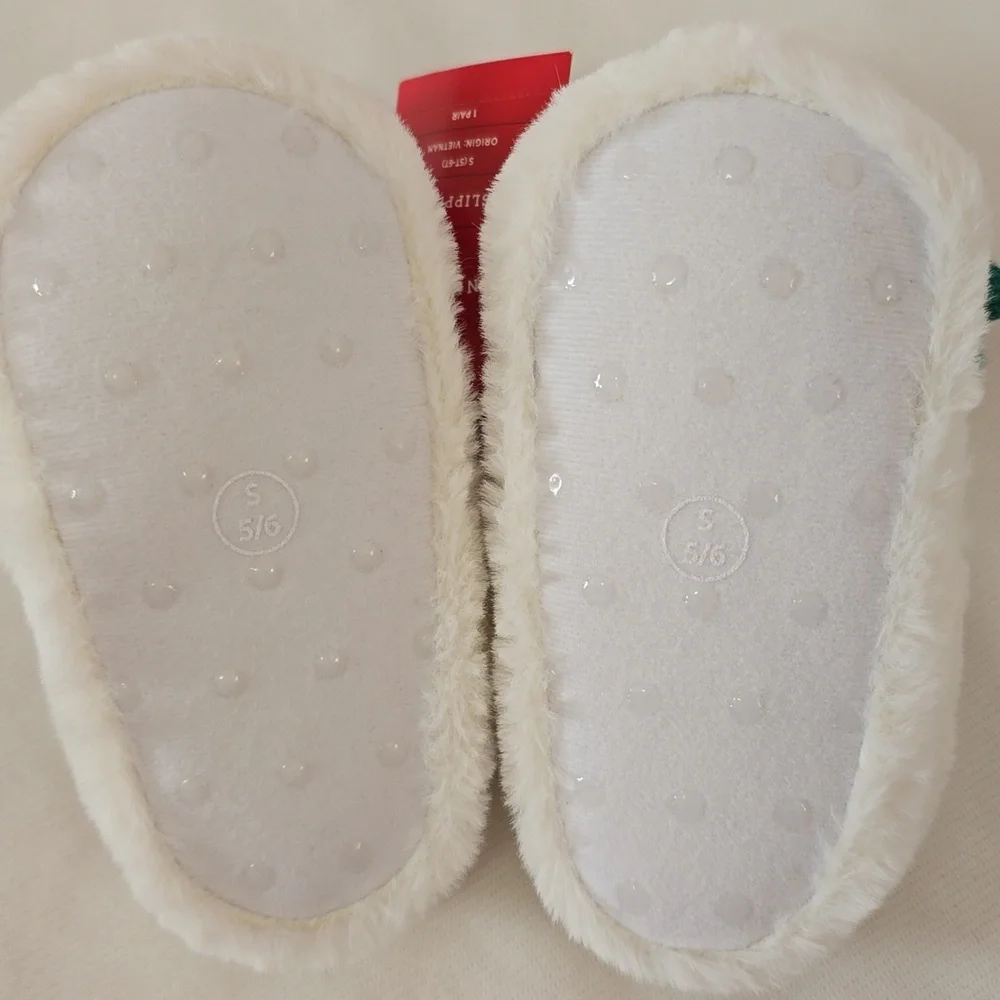 Wondershop Toddler Slippers Size: S (5-6)